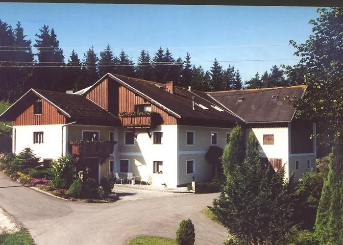 Kriechbaumer * Schönau im Mühlkreis