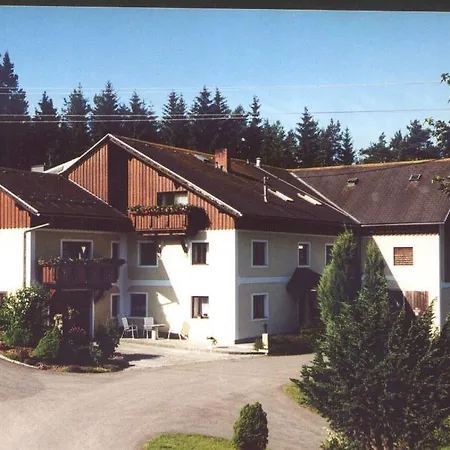 Kriechbaumer * Schönau im Mühlkreis